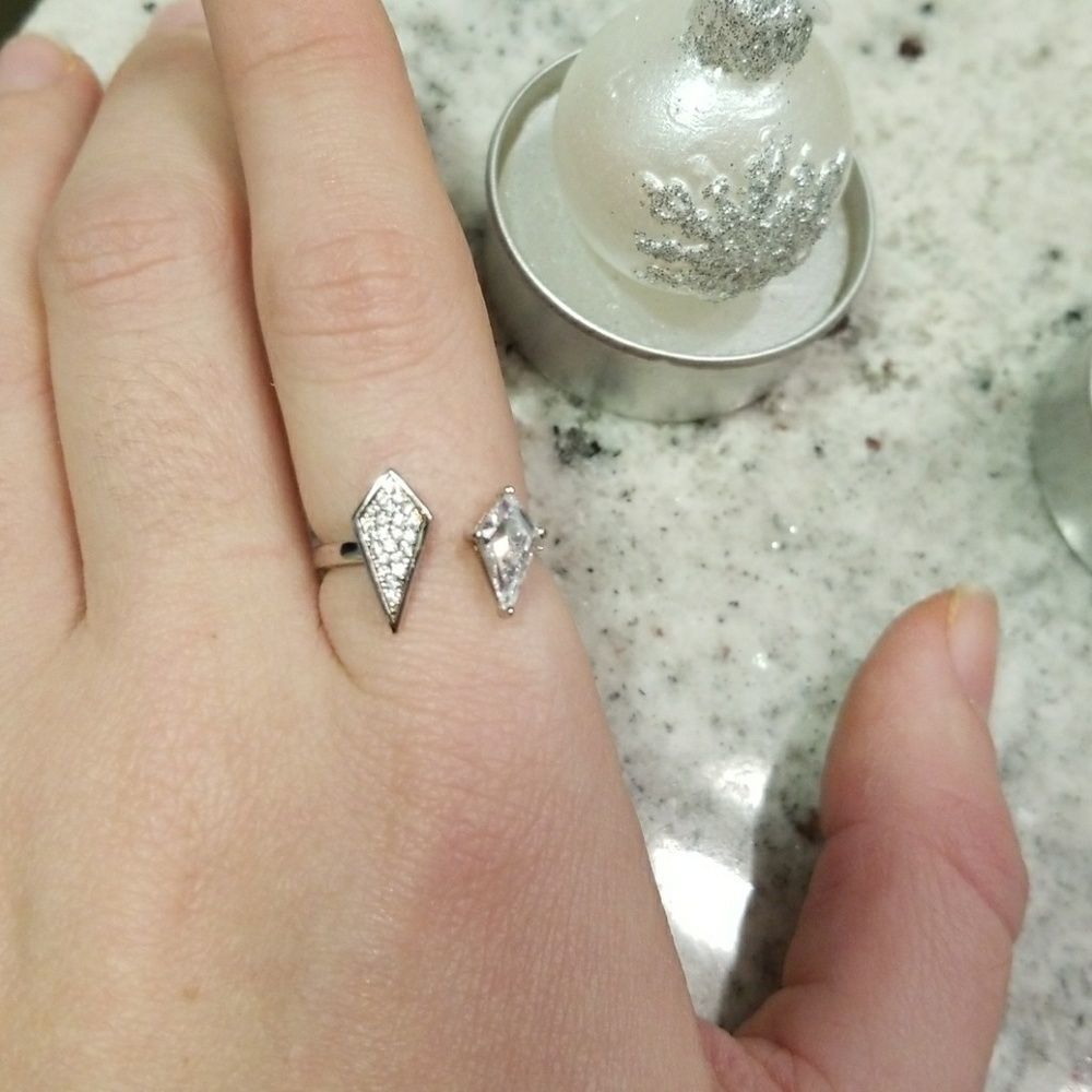 Sterling Silver Super Cute Ring!! - image 1